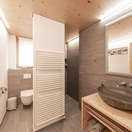 Stunning Family Flat With Sauna And Parking Near Schwarzsee In Davos
