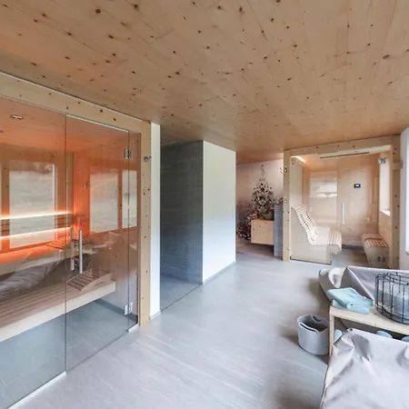 Stunning Family Flat With Sauna And Parking Near Schwarzsee In アパート